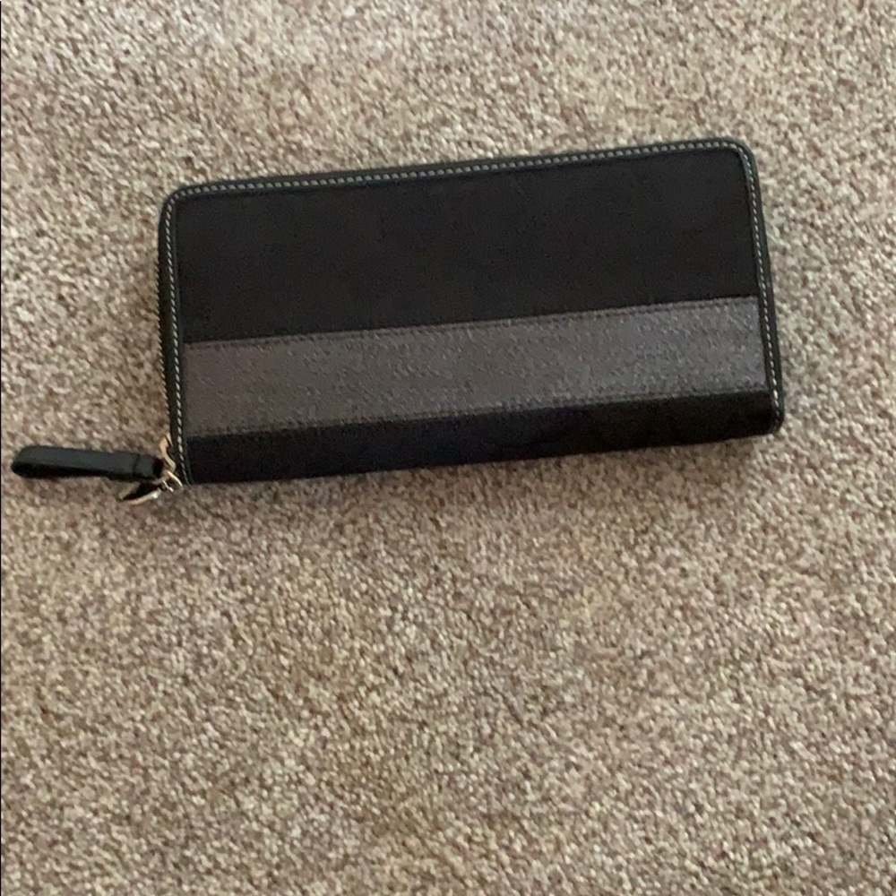 Coach wallet